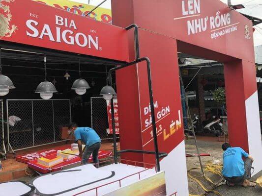 hình ảnh thi công, lắp đặt quảng cáo Tổ chức sự kiện Bia Sài Gòn tại Phú Quốc